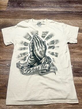 Bless Us Praying Hands Graphic Tee 🤍